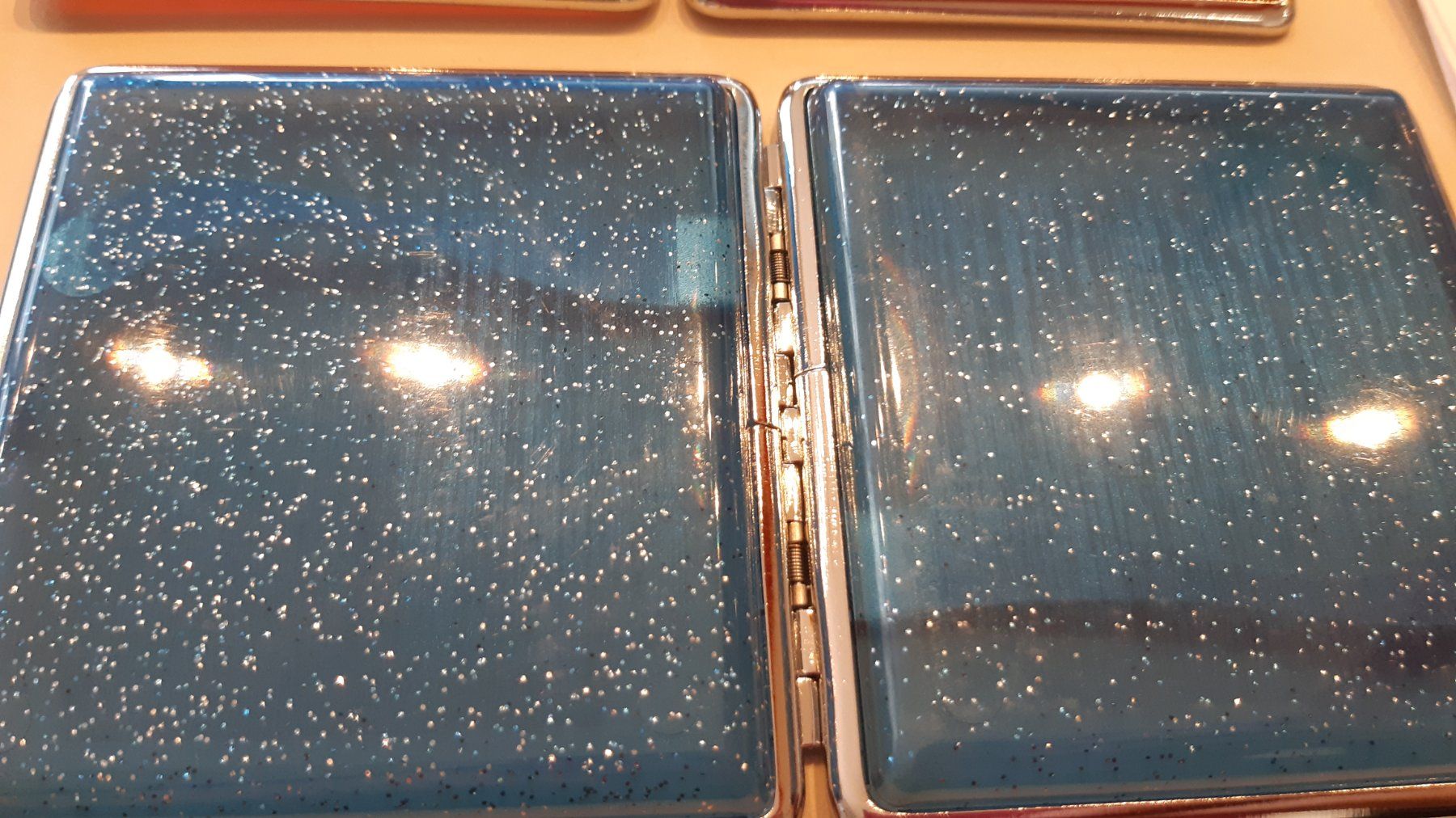 Altri Prodotti per fumatori: Zigarettenetui  20 Zigis - Sujet glitzer Transparent blau – Usato da Ibach venduto da rom_v8h9 2