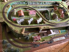Modelleisenbahn Anlage Spur N mit Gebäuden
