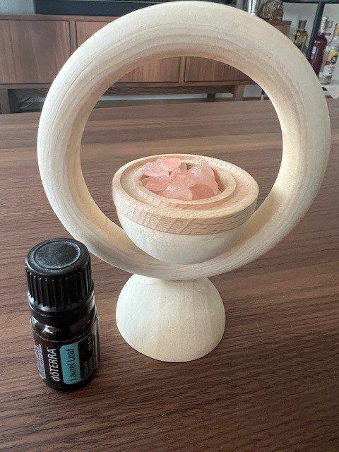 Diffusori di oli essenziali: Holz Aroma Diffuser mit Kristallstein - Neu! – Nuovo e nell'imballaggio originale da Olten venduto da FloraAroma