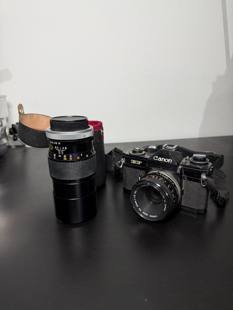 Canon Kamera: Canon EF Analogkamera (1973) mit 2 Objektiven – Gebraucht aus Zürich von fio_hcd2