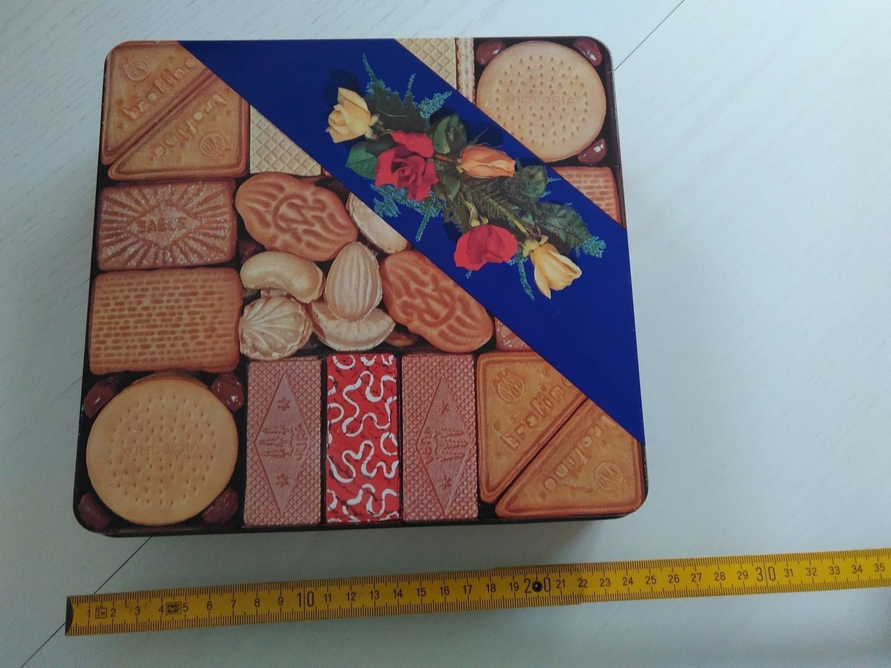 Tutte le decorazioni: Lot 4 Blechdosen – Usato da Buochs venduto da Jenymak 3