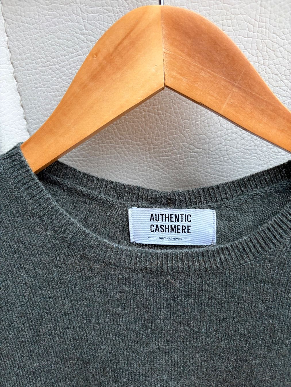 Maglioni & Felpe: Authentic Cashmere Kaschmir Pullover Gr.38 – Usato da Unterägeri venduto da Jutka_04 1