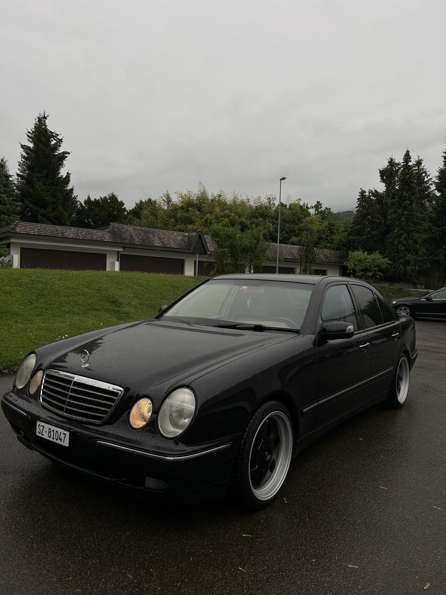Mercedes-Benz Automobili: Mercedes E320 CDI W220 – Usato da Lachen SZ venduto da nk.sv