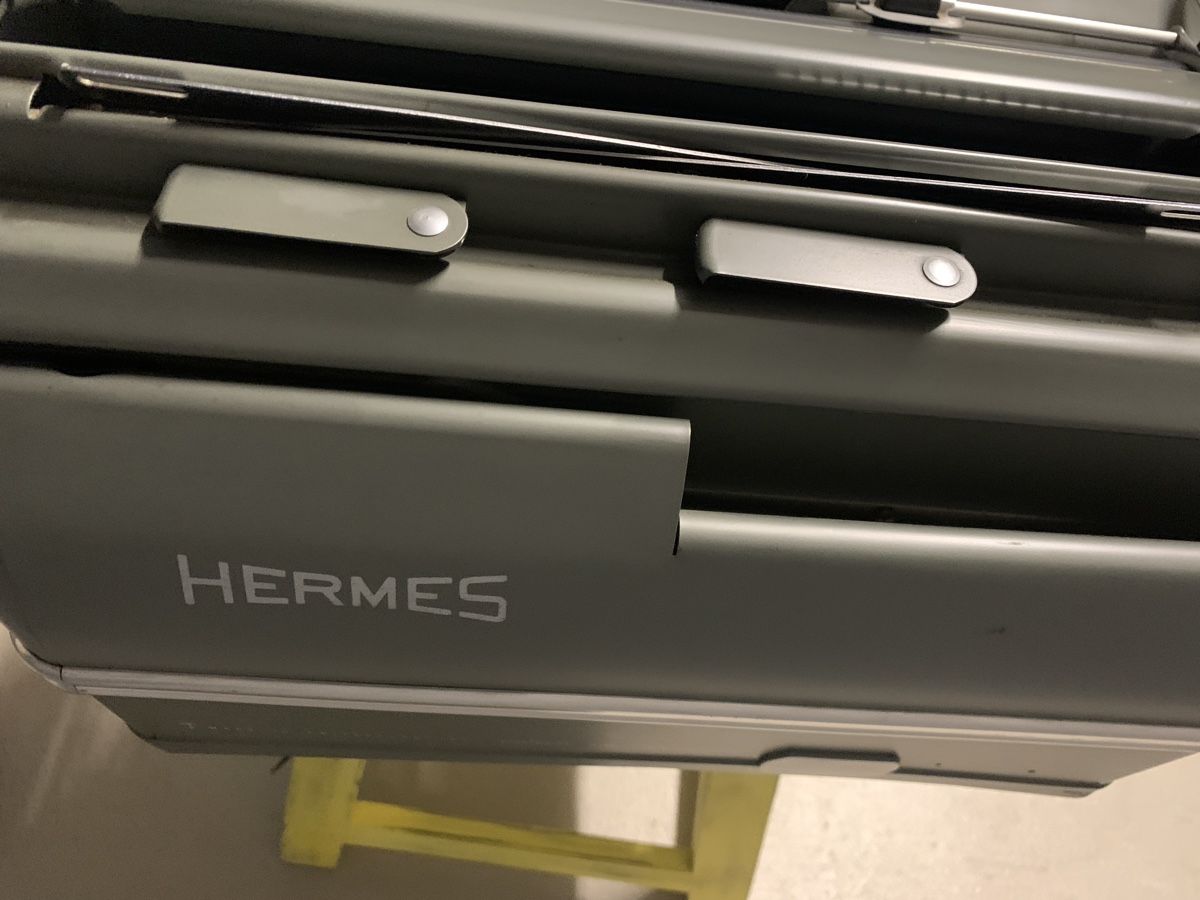 Schreibmaschinen: Antike Schreibmaschine HERMES Ambassador – Gebraucht aus Kloten von silvaplana19 5
