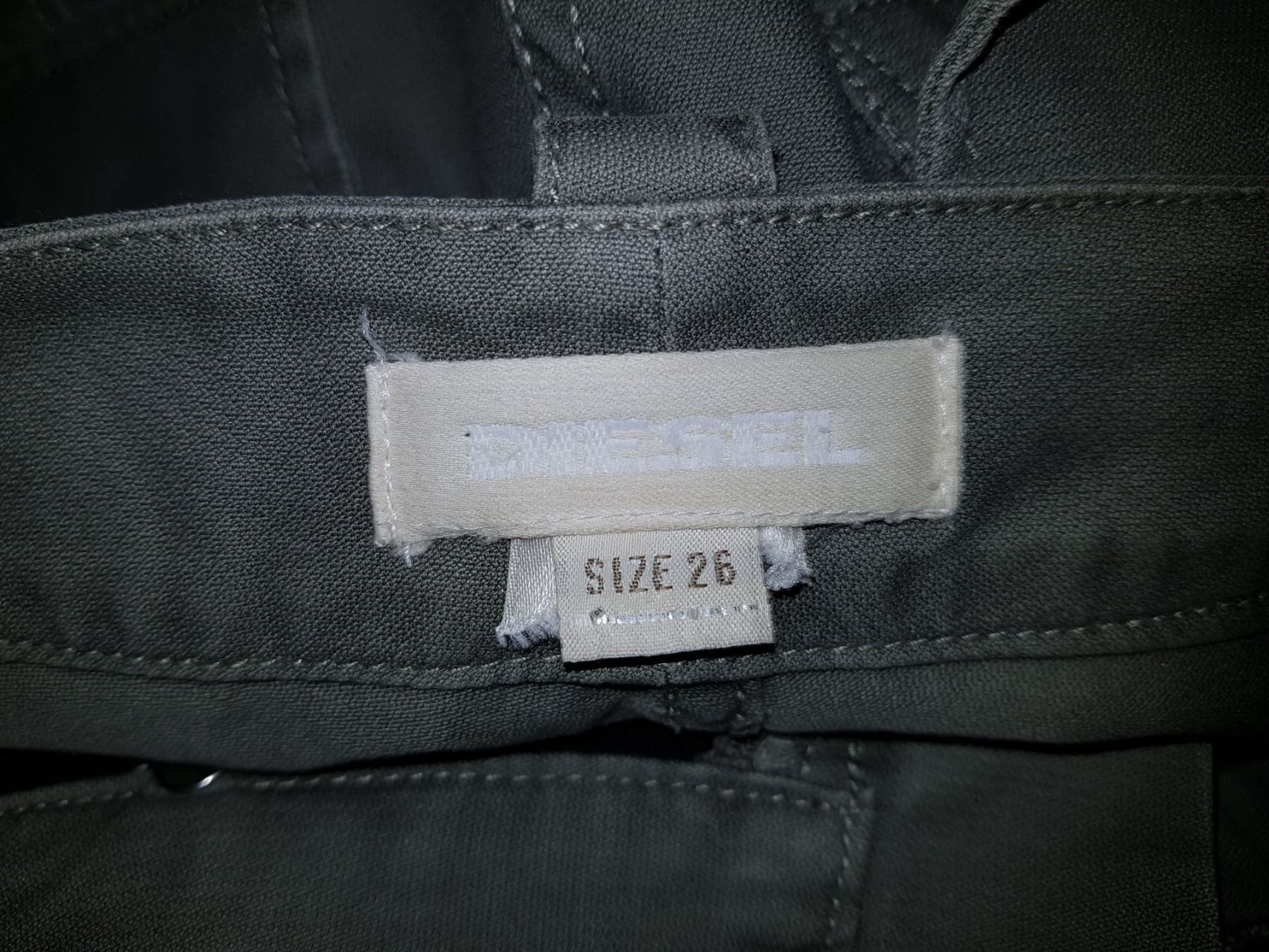 Diesel Jeans: DIESEL Jeans taille / Grosse 26 – Usato da Cossonay-ville venduto da Super-Price-Quality 9