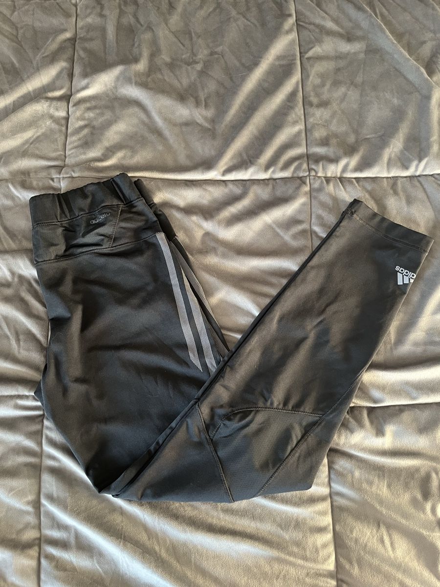 Adidas Calze & Collant: Legging de sport – Usato da Montsevelier venduto da Duna2210