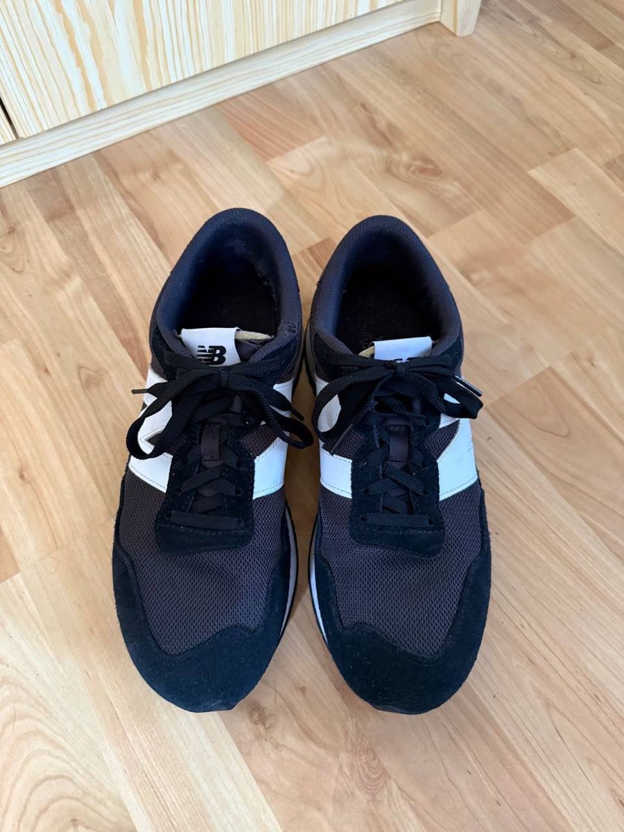 New Balance Chaussures hommes: New Balance 237 Schuhe – D'occasion à Häggenschwil par and_9lhn 1