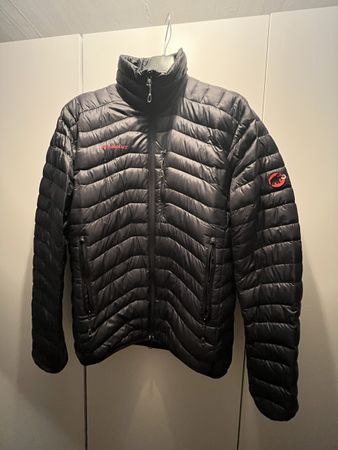 Mammut doudoune noire taille L