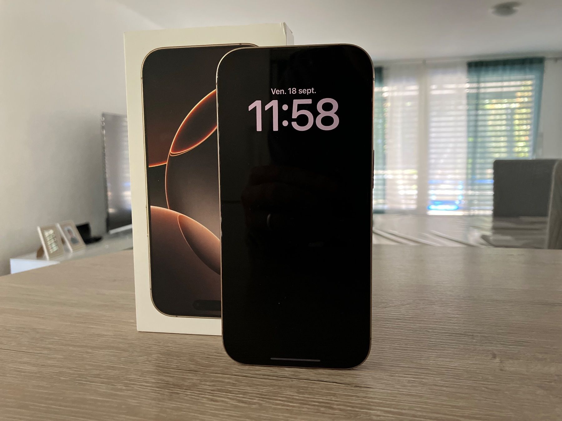 Apple Telefoni cellulari / Smartphones: iPhone 16 Pro Gold 128gb – Usato da Muraz (Collombey) venduto da Tiagoveiga20 1