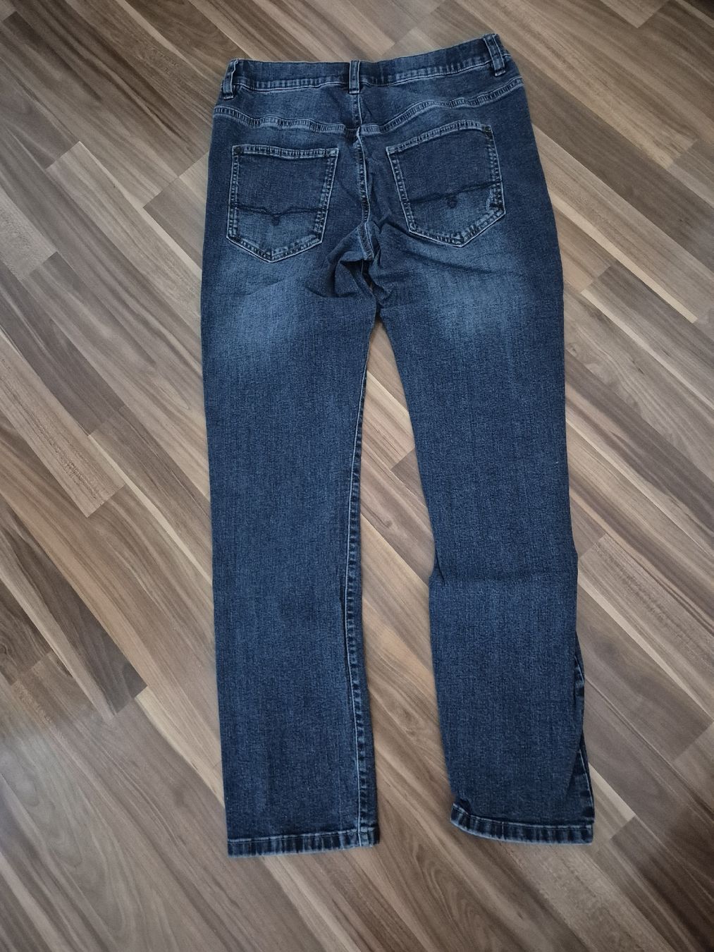 S.Oliver Pantaloni: S. Oliver Jeans Gr. 170 mit modischem Loch – Usato da Therwil venduto da Twista11 2