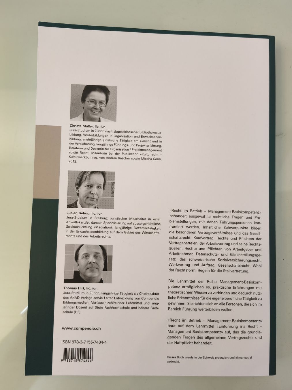 Libri: Recht im Betrieb - Management-Basiskompetenz – Nuovo (secondo la descrizione) da Obfelden venduto da sel_7s58 1
