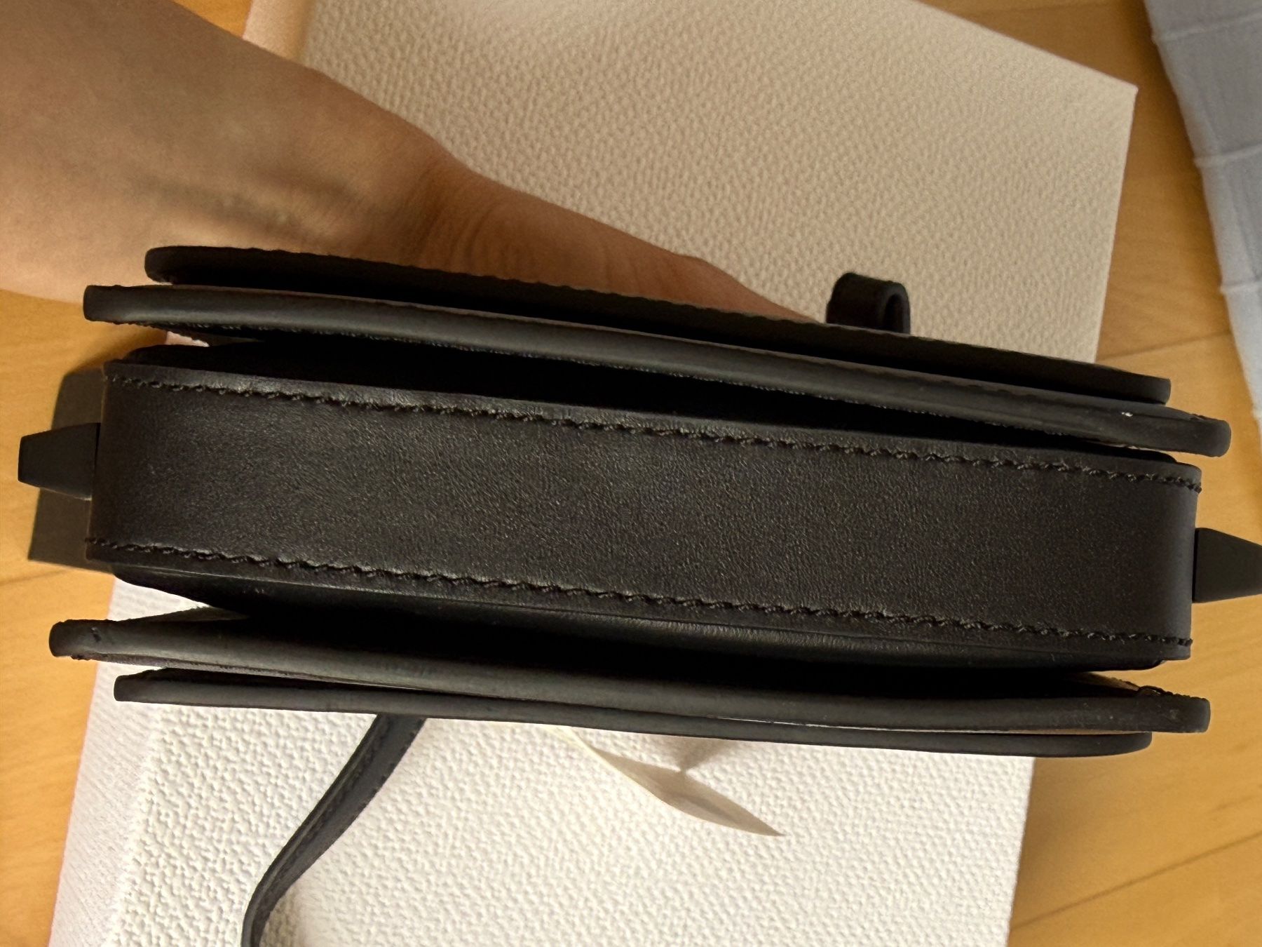 Borse da donna: Micro Umhängetasche Leder Schwarz, Crossbody Baxter – Usato da Winterthur venduto da ksu_md2k 2