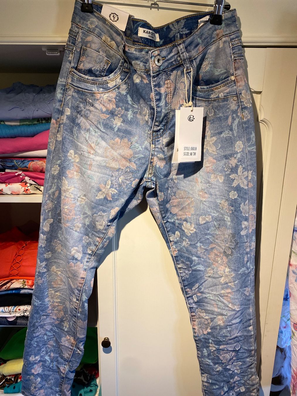Jeans: JEANS KAROSTAR-DAMEN – Nuovo e nell'imballaggio originale da Meienried venduto da ManuelaBoutique
