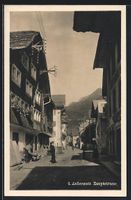 Andermatt, Hauptstrasse im Licht- und Sc