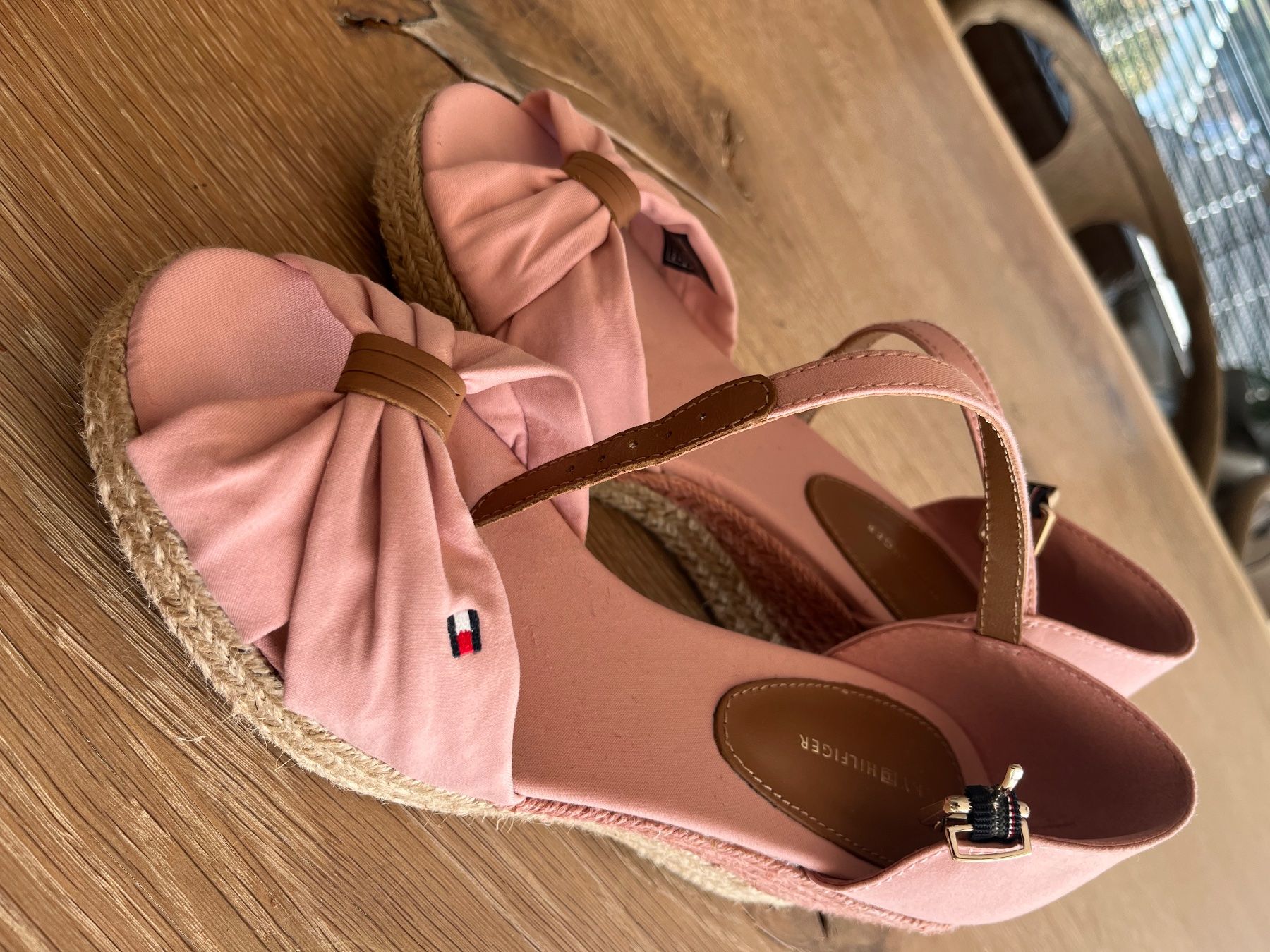 Tommy Hilfiger Scarpe da donna: Tommy Hilfiger Sandalen Gr 37 – Nuovo (secondo la descrizione) da Habsburg venduto da franziska_81 4