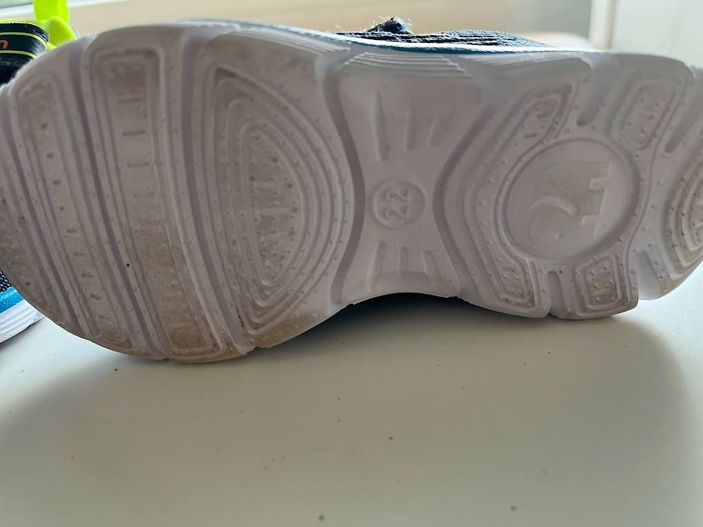 Schuhe für Jungen: Elefant Schuh Gr. 22 neuwertig – Gebraucht aus Stettlen von Biienli 1