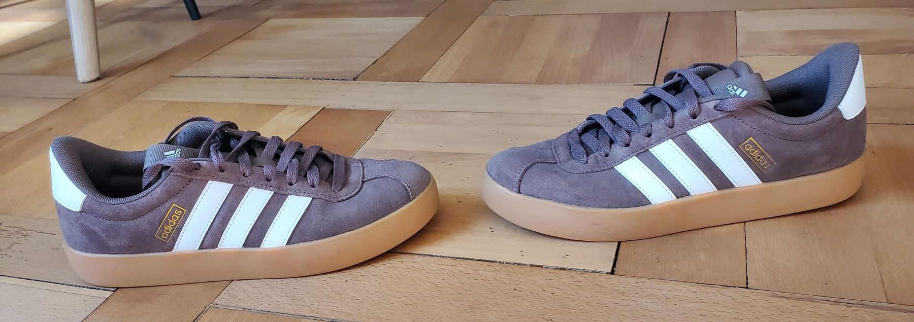 Adidas Scarpe da donna: adidas Schuhe 40 2/3 Damen – Nuovo (secondo la descrizione) da Biel/Bienne venduto da SandraBar 2