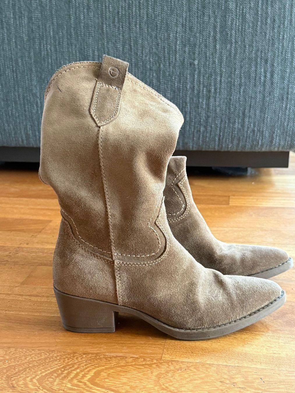 Tamaris Scarpe da donna: Wildleder Stiefel Cowboyboots – Usato da Gockhausen venduto da Timiboy4