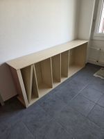 Holzregal, helles Holz, viel Stauraum