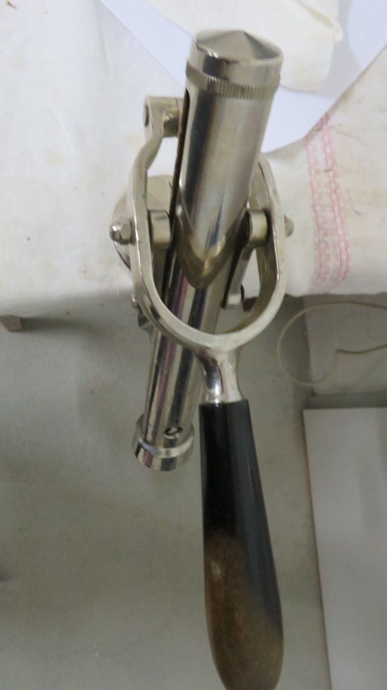 Rapid Apribottiglie & Tappi per chiusura: Korkenzieher Tischmodell Marke RAPID Swiss made – Usato da Wetzikon ZH venduto da morda1954 2
