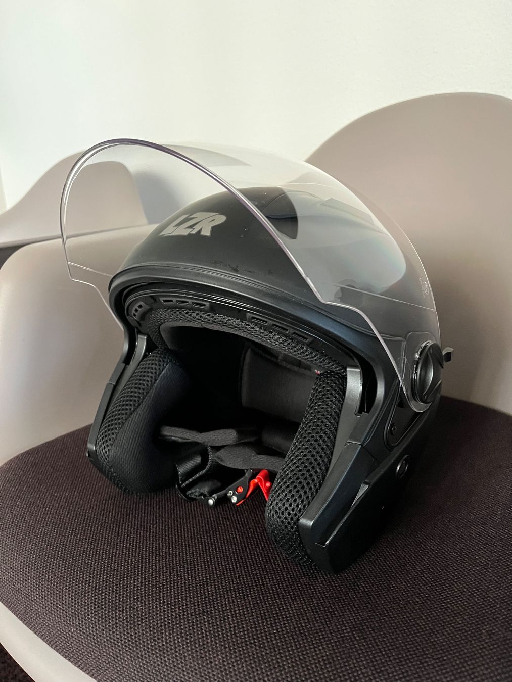 Helme & Visiere: Motorradhelm – Gebraucht aus Bettlach von puzo511