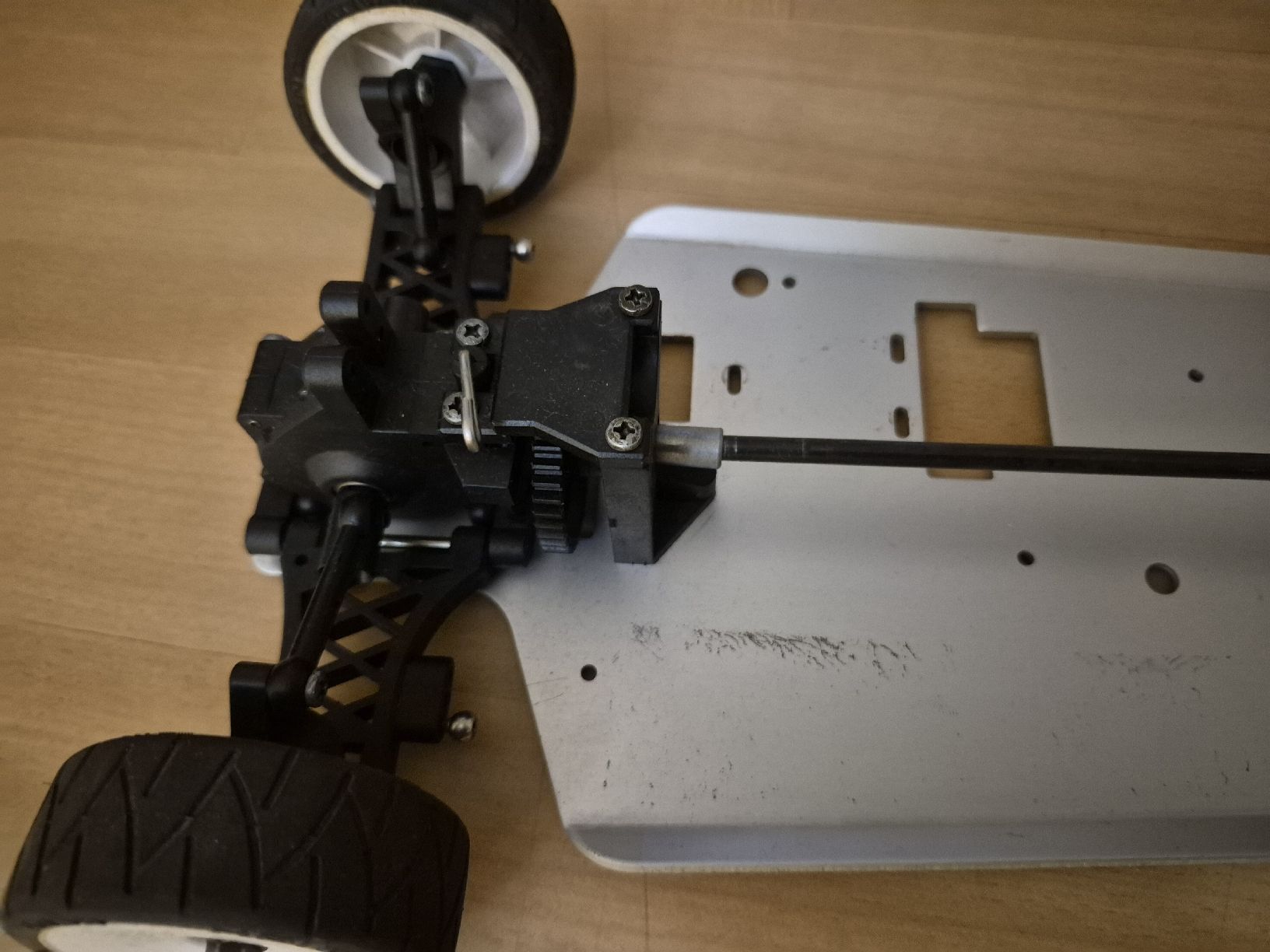 Kyosho Modellismo RC: Kyosho Pure Ten Alpha GP ,Ersatzteile – Usato da Dielsdorf venduto da BARDARRU 3