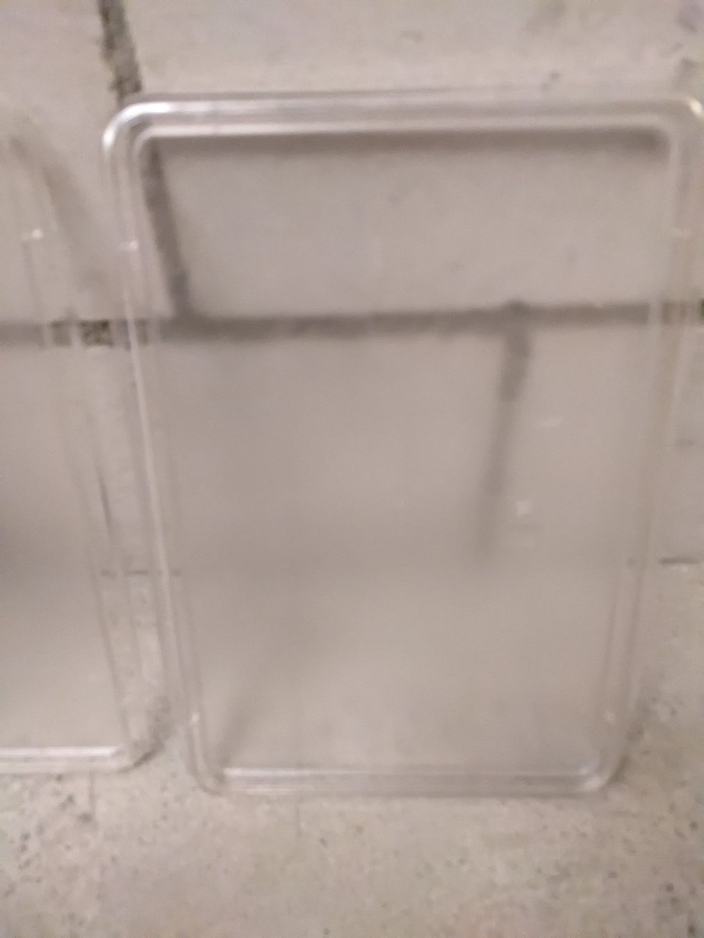 Piatti di portata: 3 Plastik Tabletts – Usato da Basel venduto da labaffe01 2