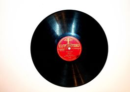 14 alte Schellackplatten 78 U/min