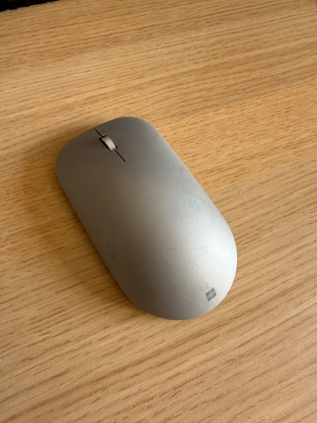 Microsoft Maus: Microsoft Surface Bluetooth Maus – Gebraucht aus Emmenbrücke von csimex01