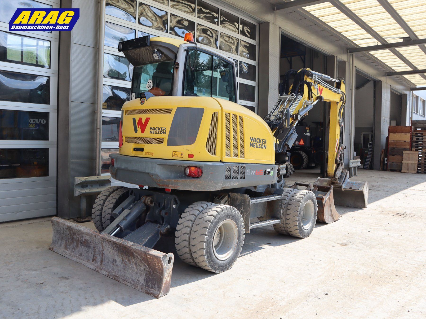 Wacker Neuson Escavatori: Wacker Neuson EW65 Mobilbagger – Usato da Hasle LU venduto da Arag08 6