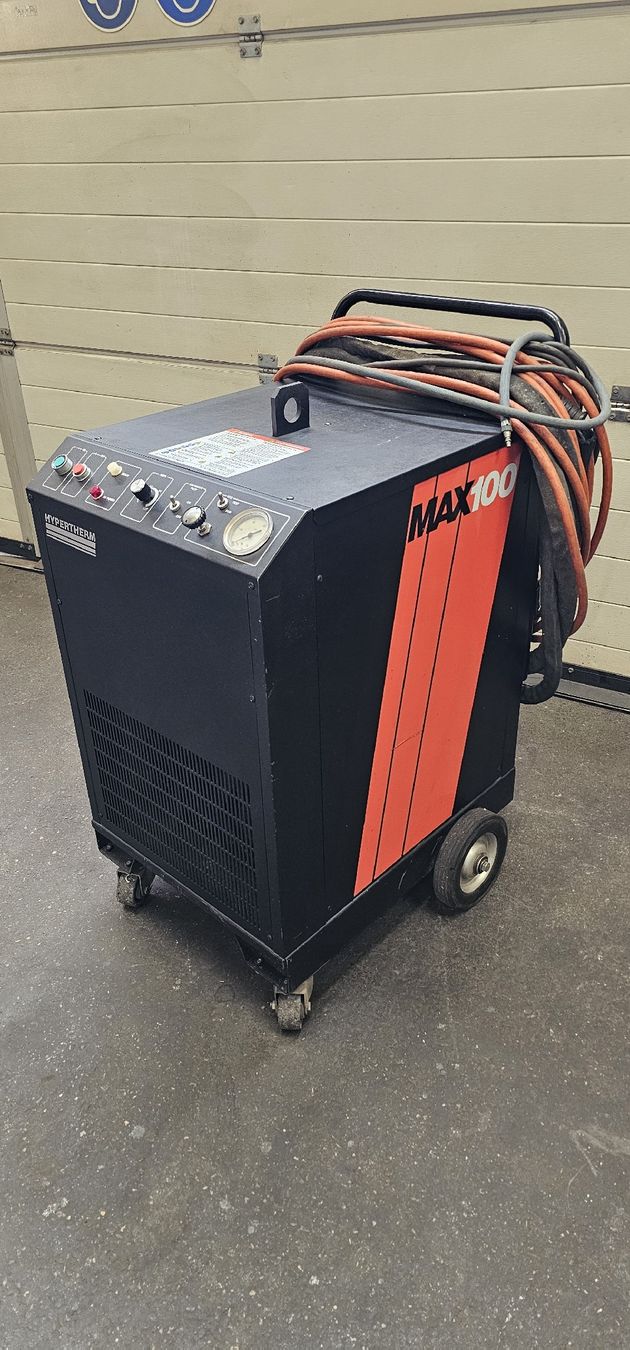 Esab Saldatori: Plasmaschneider Hypertherm MAX 100 – Difettoso da Emmenbrücke venduto da inf_l8yf