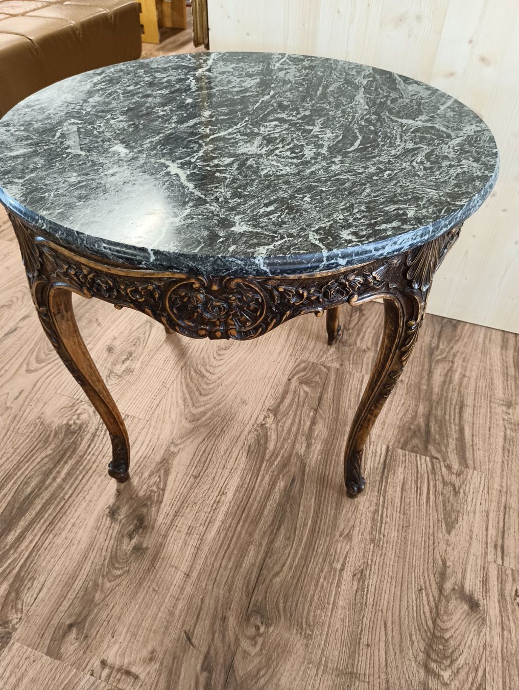Tables: Tisch mit Marmorplatte – D'occasion à Basel par bk_brockibasel 2