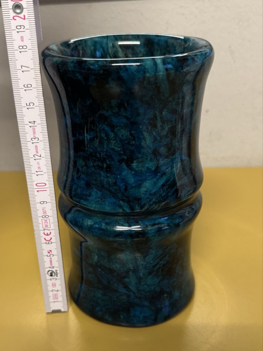 Vasen & Gefässe: Vase unbekannte Matrial  – Gebraucht aus Schlieren von Freundlich02 6