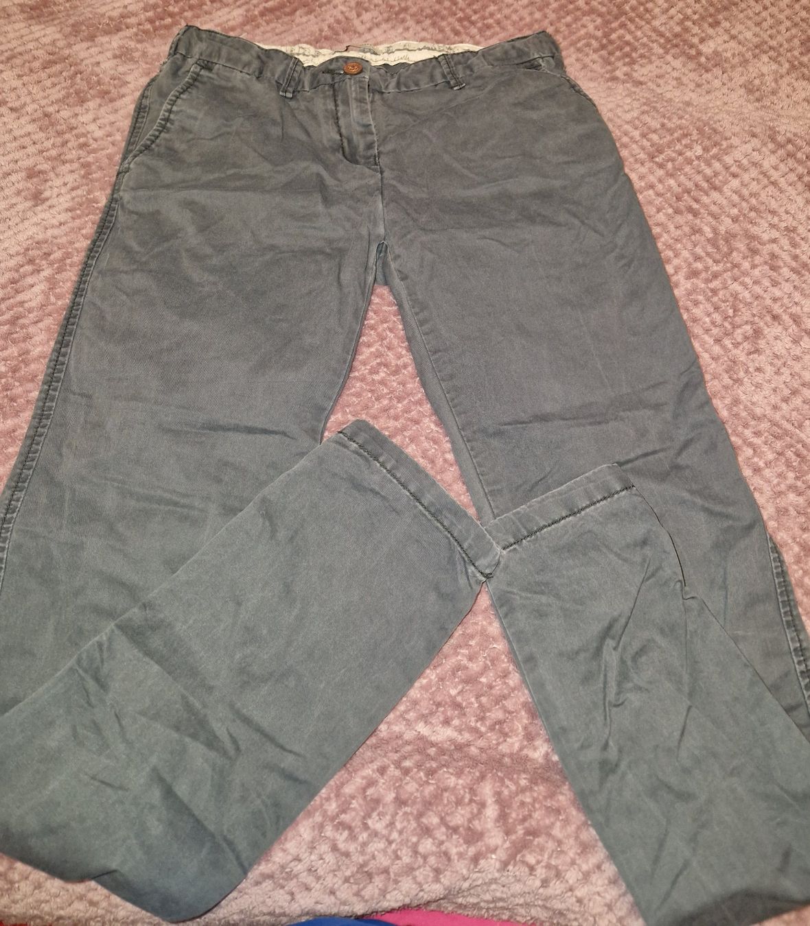 Pantaloni: Hose Gr. 164 – Usato da Utzenstorf venduto da Ernie_und_Bert