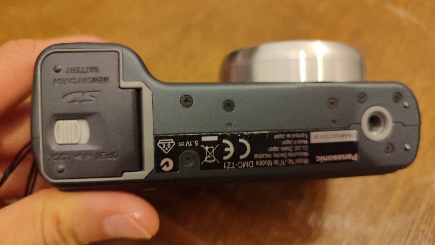Panasonic Fotocamera: Digitalkamera Panasonic Lumix DMC-TZ1 – Usato da Brüttisellen venduto da nic_xm7s 5