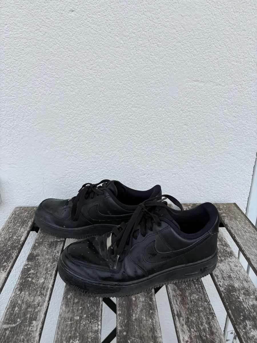 Nike Scarpe da donna: Nike Air Force 1 schwarz – Usato da Bern venduto da mar_5bz9 2