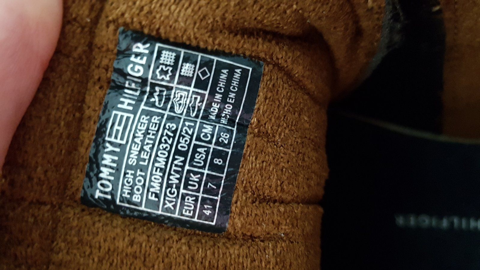 Tommy Hilfiger Scarpe da uomo: High Sneaker Boot Tommy Hilfiger Gr.41,Leder. – Nuovo e nell'imballaggio originale da Zürich venduto da ata_c8nh 6