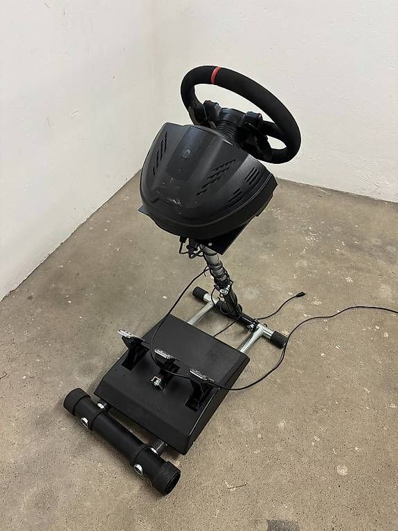 Thrustmaster Controller: Thrustmaster T300 Ferrari Alcantara Edition + Wheel Stand – Usato da Schönenwerd venduto da Scottsparker 1