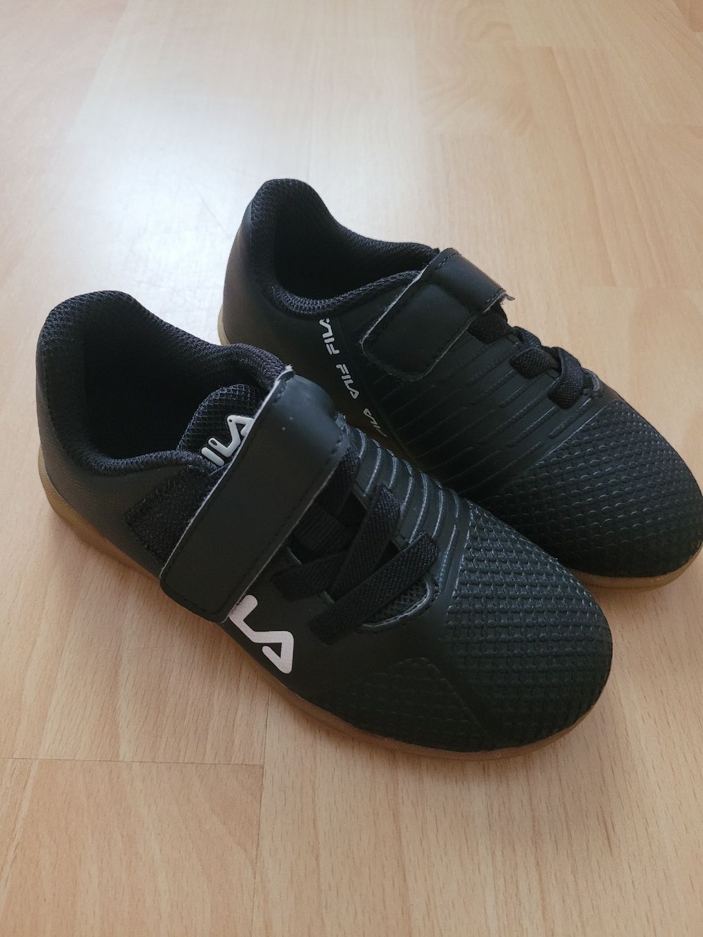 Fila Scarpe per ragazzi: Schuhe gr. 28 Fila neu – Nuovo (secondo la descrizione) da Inwil venduto da Flower2325
