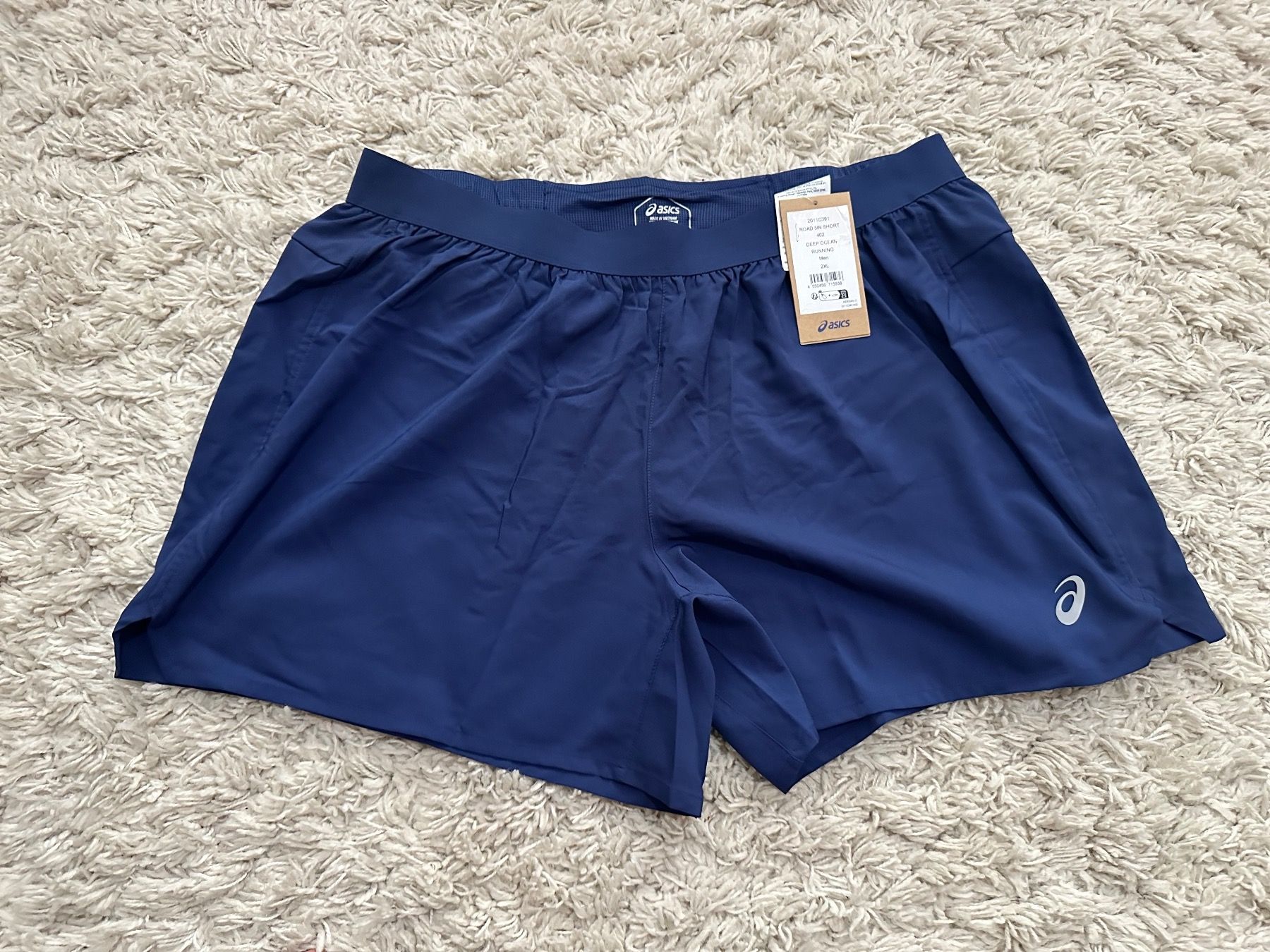 Asics Pantaloni: Neue ASICS Shorts Gr.XXL – Nuovo e nell'imballaggio originale da Bern venduto da BrandVilla