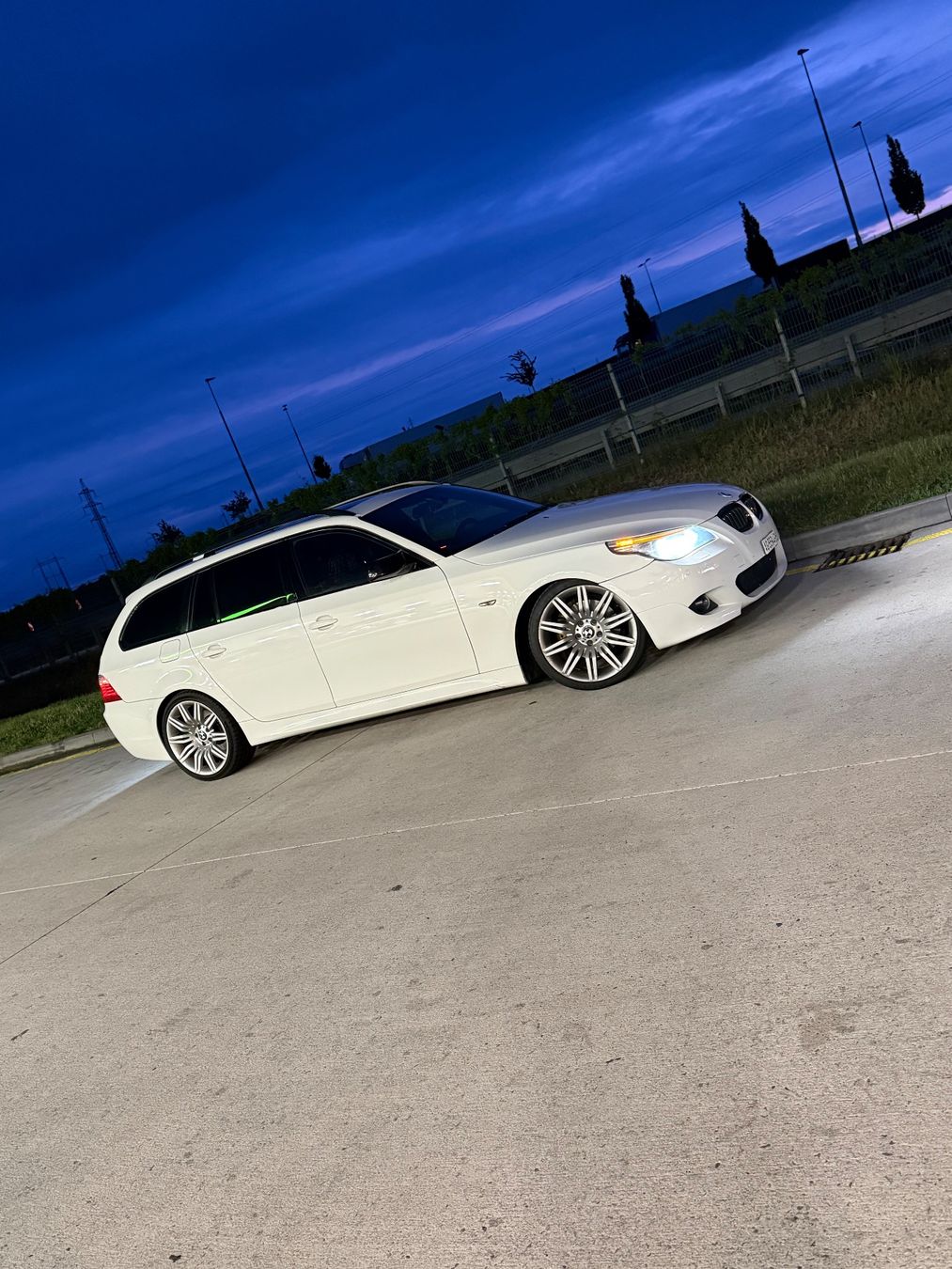 BMW Automobili: BMW E60/E61 530d 2008r. Ab MFK – Usato da Schmiedrued venduto da kon_hg56 1