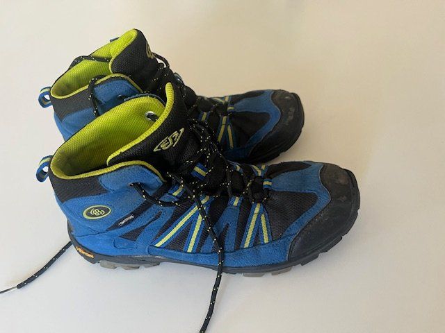 Scarpe per ragazzi: Wanderschuhe, Trekkingschuhe, Brütting, Vibram-Sohle, Gr. 39 – Usato da Zürich venduto da Klawitter