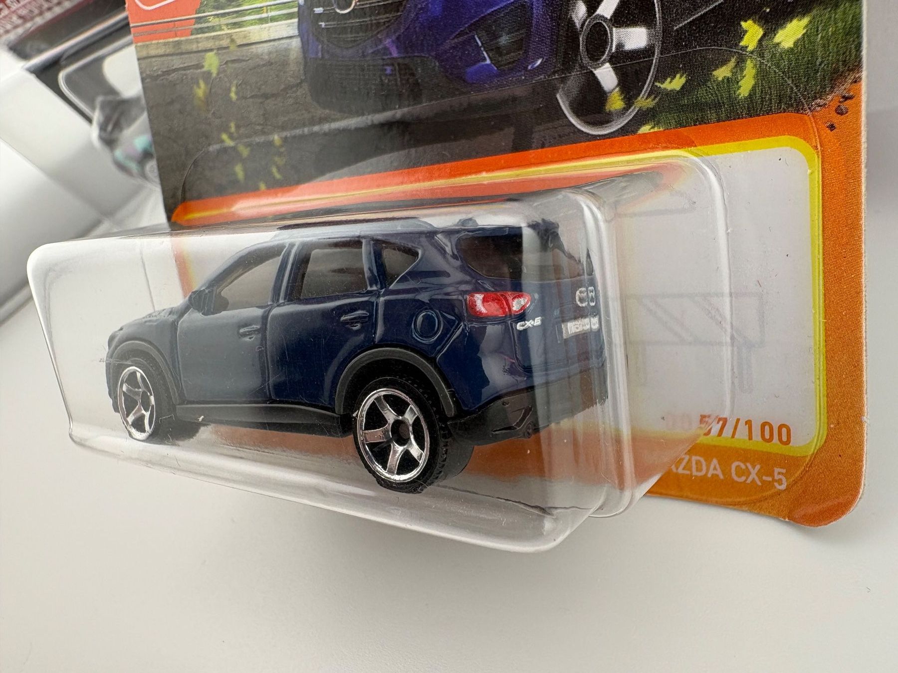 Matchbox Modellautos: Matchbox Mazda CX-5 - 2022 - 57/100 – Neu und originalverpackt aus Flawil von HeisseReifen 3