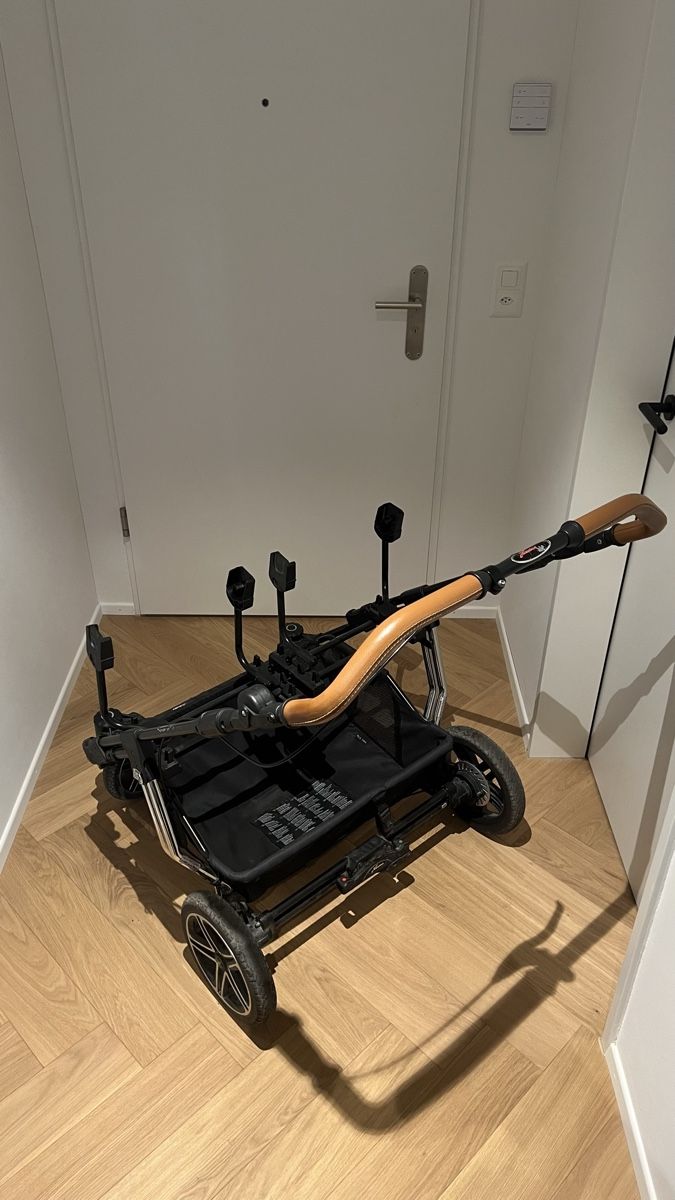Hartan Carrozzine: Hartan Two Select Kinderwagen für Geschwister oder Zwillinge – Usato da Nänikon venduto da gru_yyw7 3