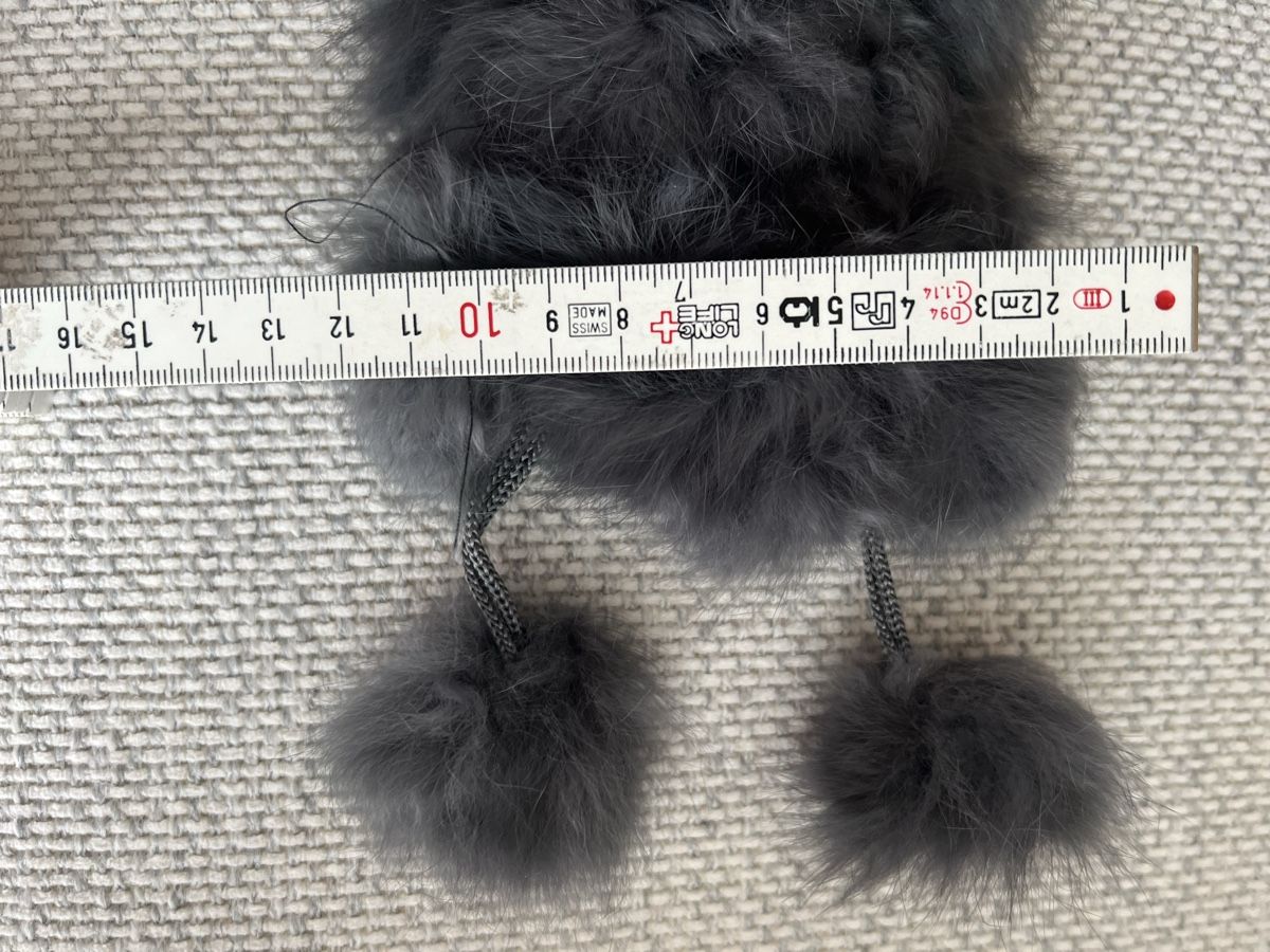Foulard & Sciarpe: Schal aus Kaninchenfell grau – Usato da Winterthur venduto da ebe_wvp2 5