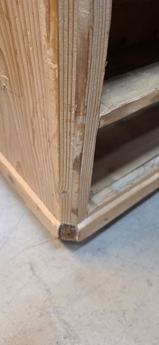 Commodes: Kommode Kiefernholz 4 Schubladen  – D'occasion à Wittenbach par gruezi-schwiz 4