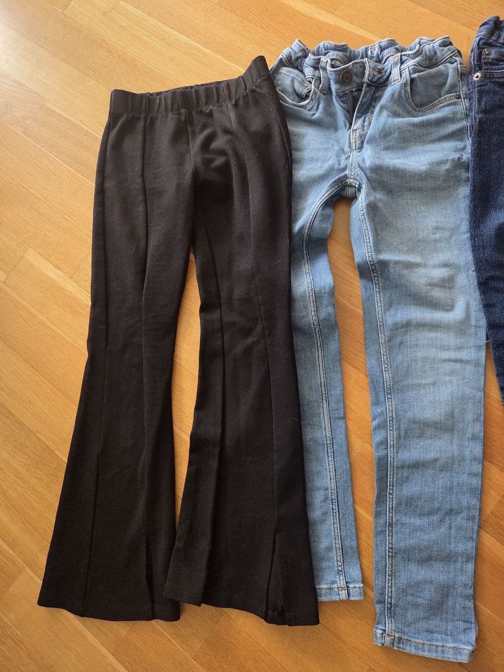 Hosen: Jeans Mädchen Gr 140 – Gebraucht aus Port von Darialina 1