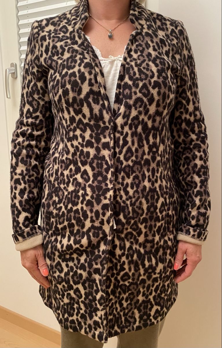 Only Mäntel: MANTEL Leoprint – Gebraucht aus Eglisau von Lara0 3
