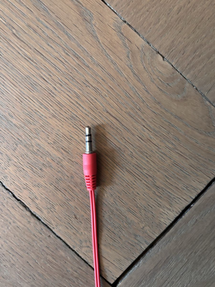 Cuffie: Arsenal Earphones Red with Logo – Usato da Ascona venduto da ElfieLove 2