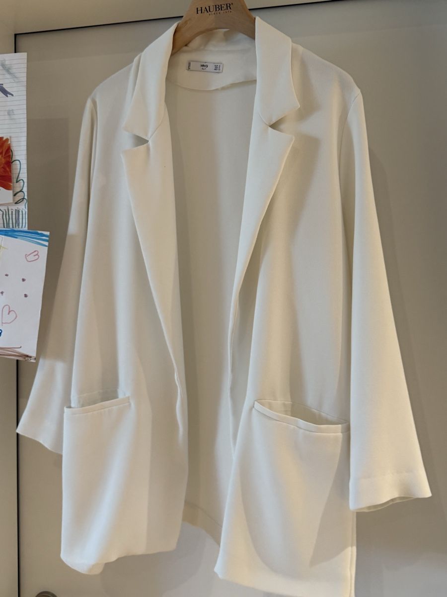Mango Giacche: Mango Blazer/Jacke, Crème-Weiss, Grösse M – Usato da Volketswil venduto da habibeoez
